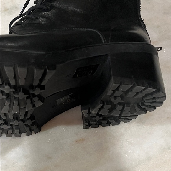 Madewell Black Leather Combat Boots 7.5 - Picture 6 of 9